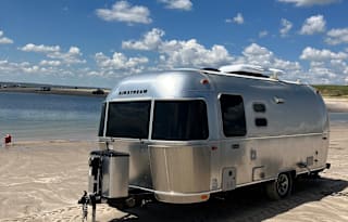 Modern Custom 2022 Airstream Caravel - Serenity