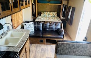 2016 Forest River RV Wildwood X-Lite 241QBXL
