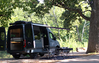 2023 4x4  Off Grid Capable Mercedes Sprinter