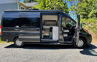2022 Thor Motor Coach Tellaro 20L
