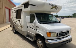2007 Born Free Easy Drive Dog Friendly 1st Class