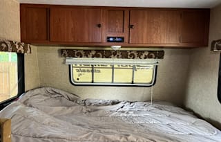 Thomas Family RV Rental (pet friendly)