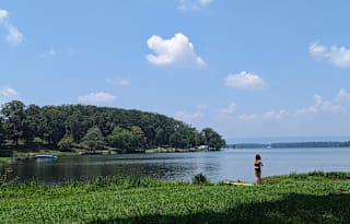 Enjoy Chattanooga, TN in an RV that sleeps 10!