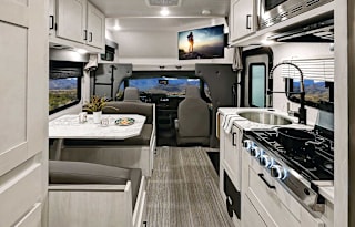 Easy Get Away - 2022 East to West Entrada