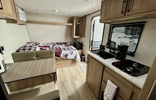 NEW 2025 Coleman Travel Trailer!