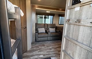 2021 Grand Design Imagine 2800BH