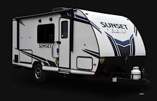 Lightweight but loaded bunkhouse