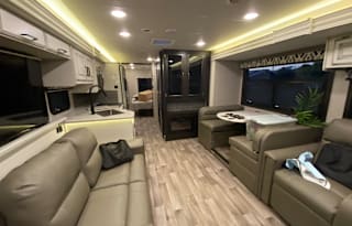 2021 Entegra Coach Vision XL Vision XL
