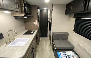 New 2022 Jayco Jay Flight SLX 174BH