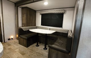 2020 Dutchmen RV Coleman Lantern Series 244BH