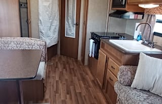 Mojave Mesa pet friendly RV