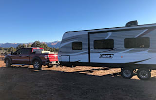 Modern Bunkhouse Trailer in Scenic Southern Utah