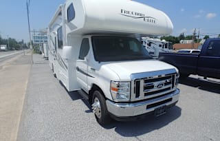 2013 Thor Motor Coach Freedom Elite 28Z