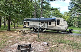 2024 Couchman - Perfect for Your Next Adventure!