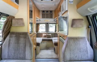Nice 2005 Roadtrek versatile fl
