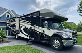 Jayco Seneca 37FS - Super C Class!