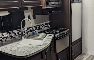 #2 FL- Sagmoe Family (36-foot bunkhouse camper)