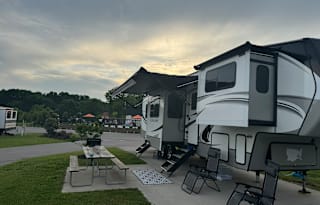 Spacious Fifth Wheel in Chattanooga!