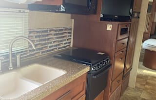 Dusty Roads pet friendly Greyhawk