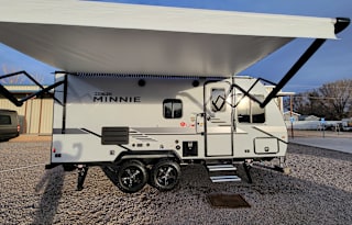 2022 Winnebago Micro Minnie 2100BH Bunks