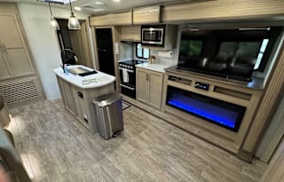 2024 Luxury Outback (Delivery/Pickup Only)