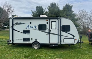 Apex Nano 20’ bunkhouse