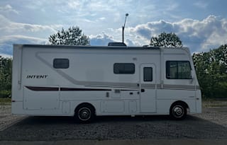 2018 Winnebago Intent 26M