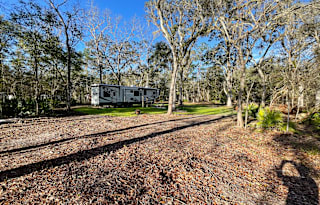 Suwannee River Reelaxtion Retreat