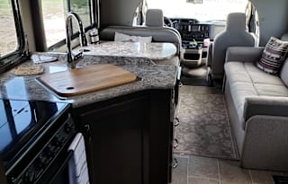 2018 Thor Chateau 26B
