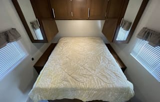 2020 Prime Time RV Avenger 27DBS