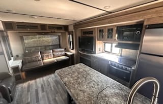 2020 Crossroads Longhorn 340RE