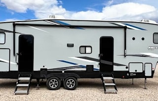 2021 Forest River RV Cherokee Arctic Wolf 321BH