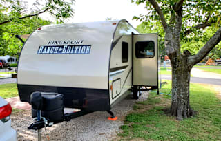 GulfStream Kingsport Ranch 25BHS Fully Loaded!!