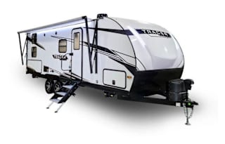 28' 2022 Tracer Bunkhouse - Sleeps 6 + 2 Children