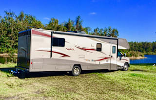 2014 Winnebago Spirit 31K Platinum