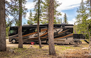 Fully Loaded 2017 Thor Motor Coach Outlaw 38RE