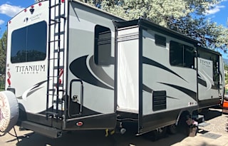 2020 OutdoorsRV Black Stone Titanium Series 280KVS