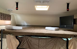 2010 Coachmen RV Freelander 32BH