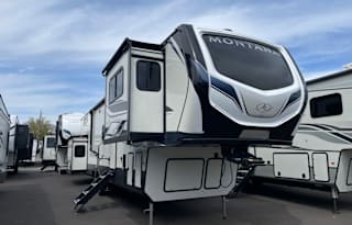 Montana High Country 377FL - room for the family