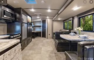 2019 Grand Design Imagine 2800BH (Delivery Only)