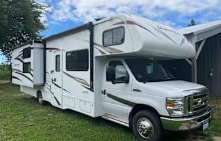 2017 Forest River RV Sunseeker 3170DS Ford