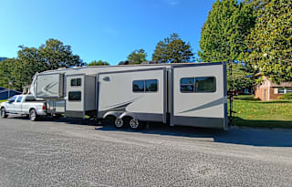 2018 Coachmen RV Chaparral 373MBRB