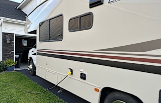 2021 Family Friendly Coachmen Leprechaun