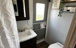 2018 Forest River RV Wildwood 32BHDS