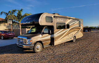 2019 Thor Motor Coach Four Winds 31Y