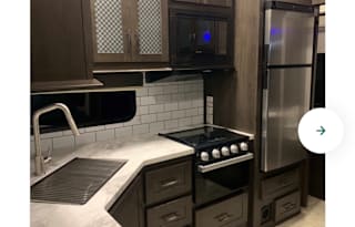 EDC  **Grand Design Momentum 31*2 bathrooms!