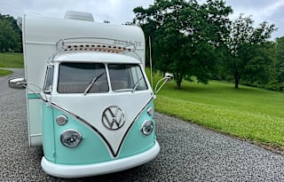 Volkswagen Bus RetroRV "Beka"