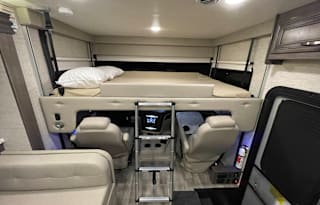 2023 Jayco Alante "Family Time Vacation Seeker"
