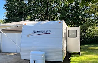 Clean and Comfortable Summerland RV