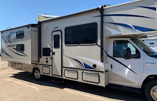2018 Gulf Stream Class C Conquest